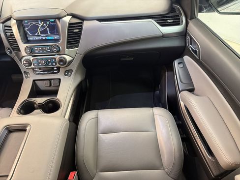 Used 2019 Chevrolet Tahoe LT RWD image 28