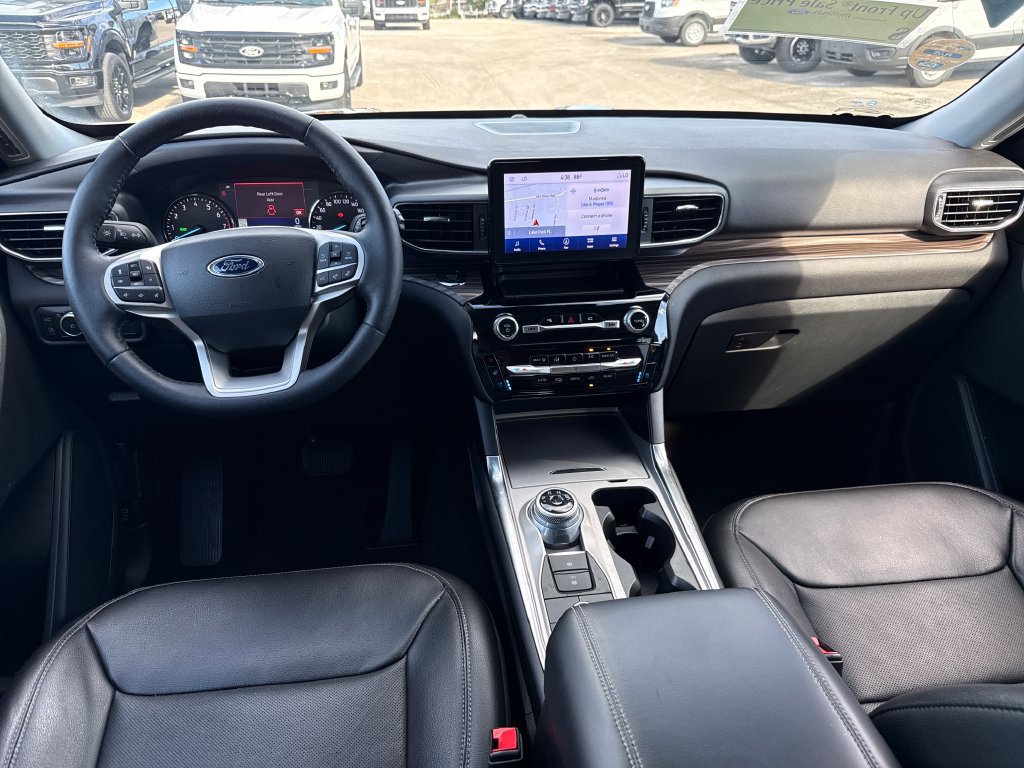 Used 2022 Ford Explorer Limited AWD/4WD image 6