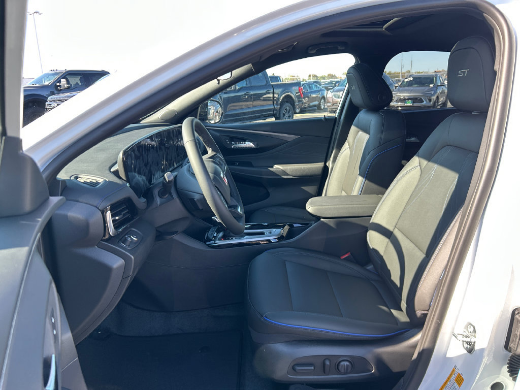 New 2026 Buick Envista Sport Touring w/ Convenience I Package FWD image 16
