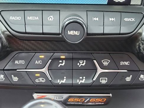 Used 2016 Chevrolet Corvette Z06 w/ 3LZ Preferred Equipment Group image 33