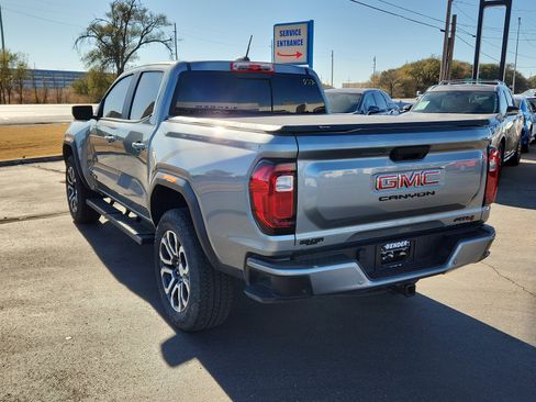 Used 2024 GMC Canyon AT4 w/ Technology Package image 3