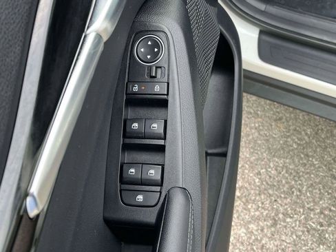 Used 2024 Kia Seltos EX FWD image 14