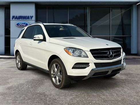 Used 2015 Mercedes-Benz ML 350 4MATIC image 2