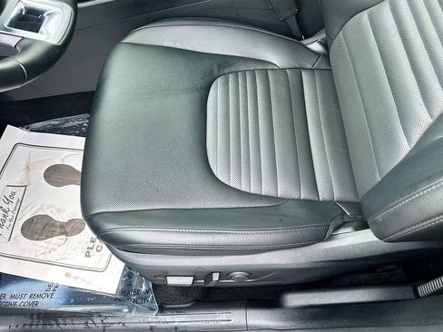 Certified 2025 Kia Sportage SX image 20