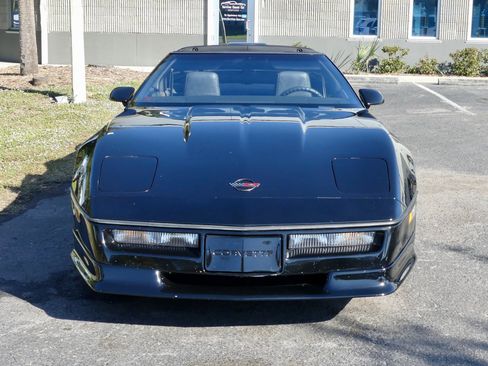 Used 1986 Chevrolet Corvette Coupe image 32
