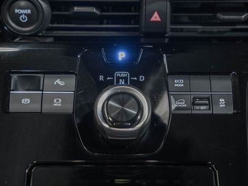 Used 2024 Toyota bZ4X XLE image 23