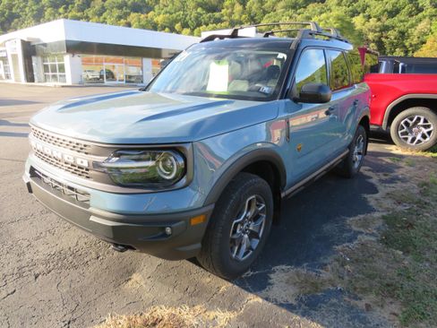 Used 2021 Ford Bronco Sport Badlands image 3