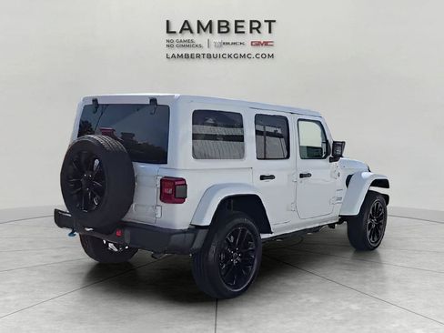 Used 2024 Jeep Wrangler Unlimited Sahara AWD/4WD image 6