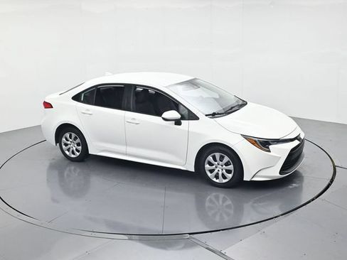 Used 2024 Toyota Corolla LE FWD image 41
