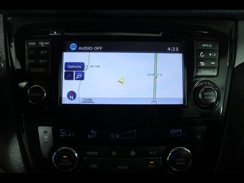 Used 2016 Nissan Rogue SV w/ SV Premium Package image 20