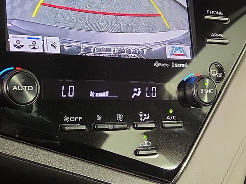 Used 2020 Toyota Camry XLE w/ Navigation Package FWD image 20