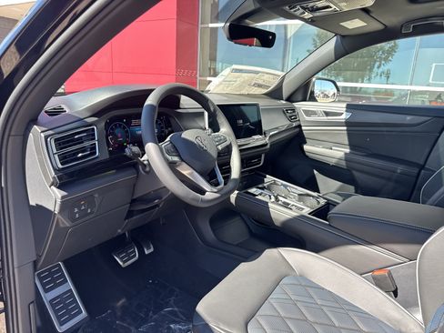 New 2026 Volkswagen Atlas Cross Sport SEL Premium R-Line AWD/4WD image 10