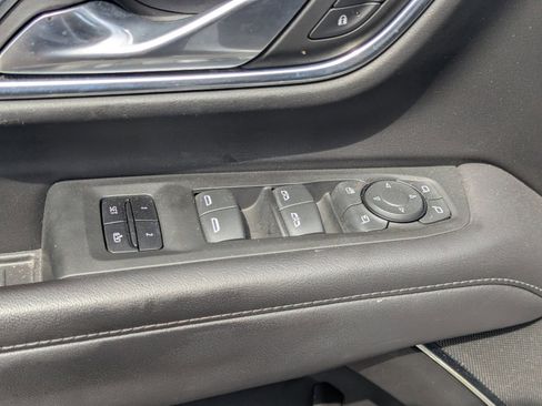 Used 2022 Chevrolet Tahoe LT w/ LT Signature Plus Package image 25