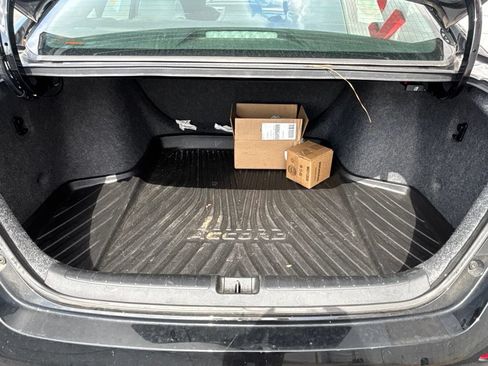 Used 2018 Honda Accord LX image 28