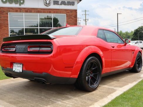 Used 2022 Dodge Challenger SRT Hellcat Redeye image 34
