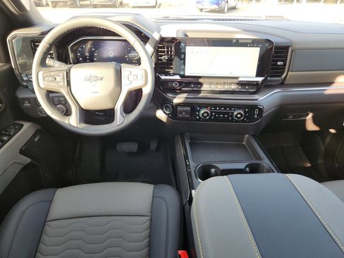 New 2026 Chevrolet Silverado 2500 ZR2 image 11