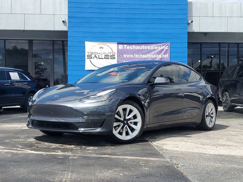 Used 2021 Tesla Model 3 Long Range image 3