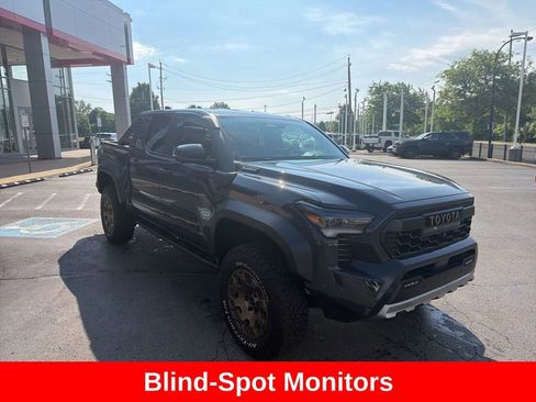 Used 2025 Toyota Tacoma 4x4 Double Cab Hybrid w/ Tow Tech Package image 10