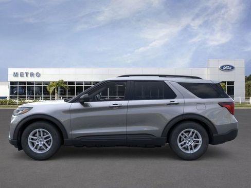 New 2026 Ford Explorer Active image 3