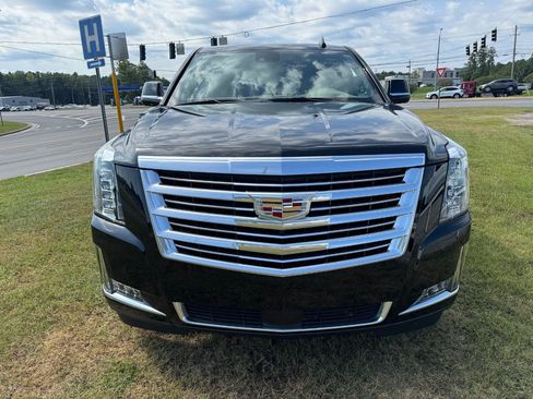 Used 2020 Cadillac Escalade ESV Platinum AWD/4WD image 6