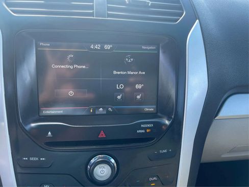 Used 2015 Ford Explorer XLT w/ Equipment Group 202B image 15