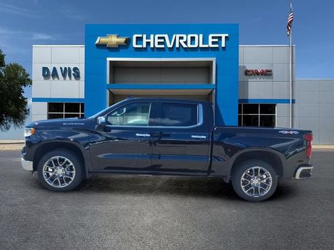 New 2026 Chevrolet Silverado 1500 LTZ w/ LTZ Premium Package AWD/4WD image 6