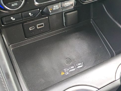 Used 2021 Chevrolet Tahoe LT image 28