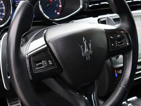 Used 2018 Maserati Quattroporte S Q4 AWD/4WD image 20