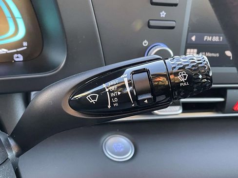 Certified 2025 Hyundai Elantra Blue image 13