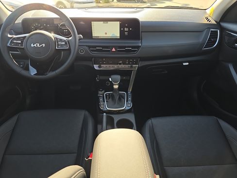 New 2026 Kia Seltos EX image 11
