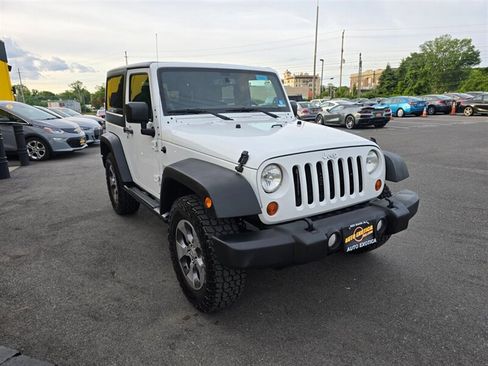 Used 2013 Jeep Wrangler Sport AWD/4WD image 4