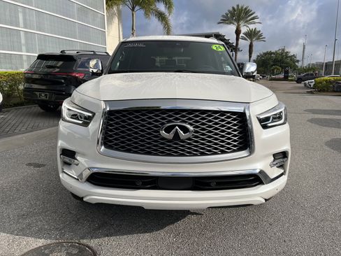 Certified 2024 INFINITI QX80 Sensory w/ All-Season Package AWD/4WD image 9