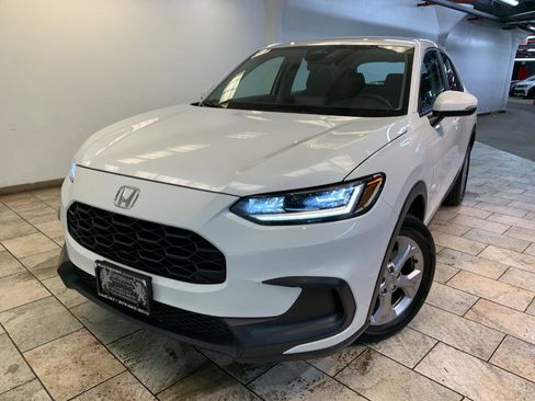 Used 2023 Honda HR-V LX image 1