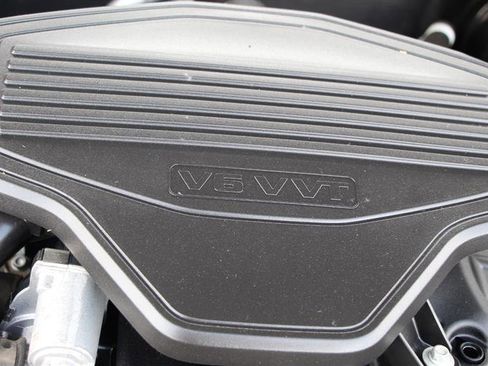 Used 2021 GMC Acadia SLT w/ Elevation Edition AWD/4WD image 37