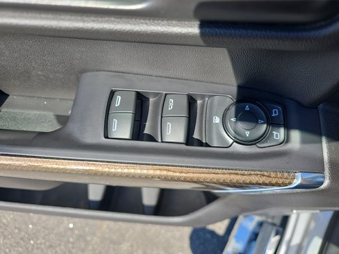 Used 2020 Chevrolet Silverado 1500 RST AWD/4WD image 28