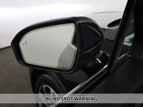 Used 2022 Lincoln Nautilus Reserve image 5