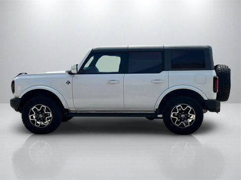 Used 2023 Ford Bronco Outer Banks image 8