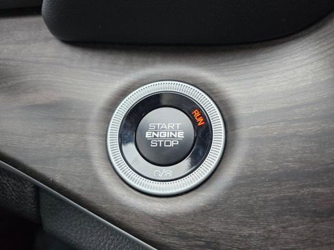 New 2025 Jeep Grand Cherokee Limited image 34