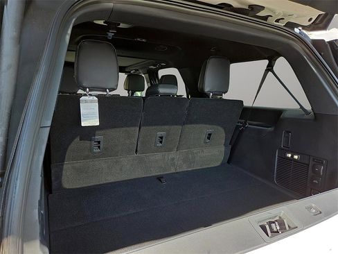 New 2025 Lincoln Navigator L Reserve w/ Jet Appearance Package image 8