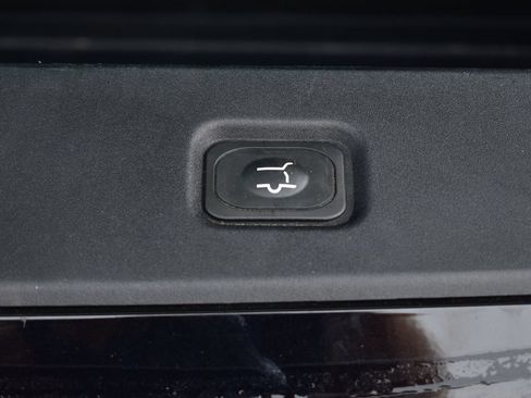 Used 2025 Ford Expedition Platinum AWD/4WD image 29
