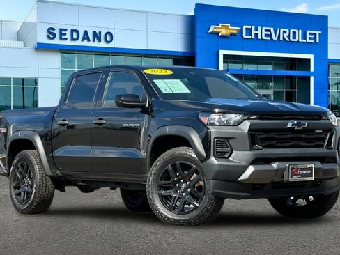 Used 2023 Chevrolet Colorado Trail Boss AWD/4WD image 2