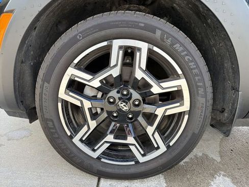 Used 2025 Hyundai Santa Cruz Limited image 12