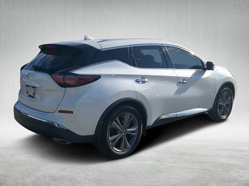 Used 2020 Nissan Murano Platinum image 3