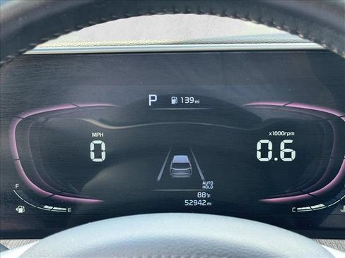 Used 2023 Kia Telluride EX w/ EX Captain's Chair Package FWD image 10