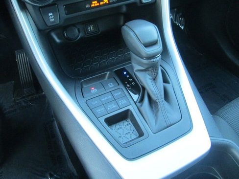 Used 2025 Toyota RAV4 LE image 16