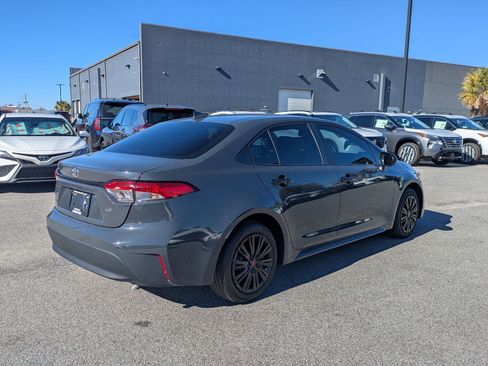 Used 2024 Toyota Corolla LE image 4