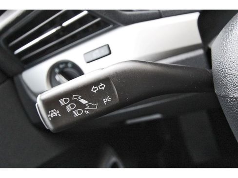 Used 2022 Volkswagen Passat 2.0T SE image 17