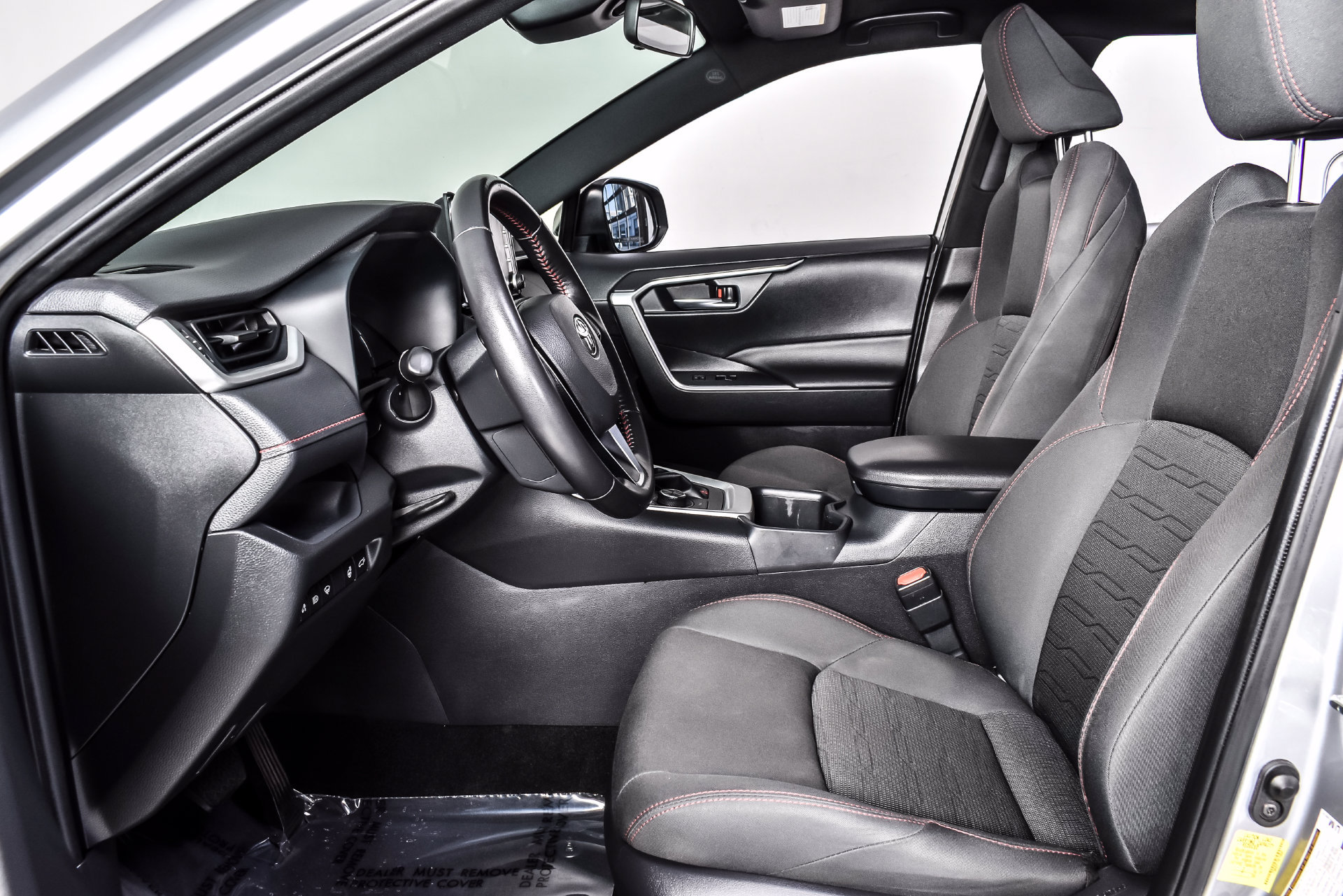 Used 2022 Toyota RAV4 SE w/ Weather & Moonroof Package AWD/4WD image 14