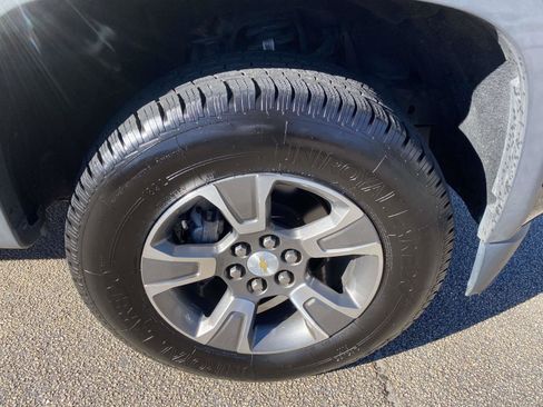Used 2017 Chevrolet Colorado Z71 image 11