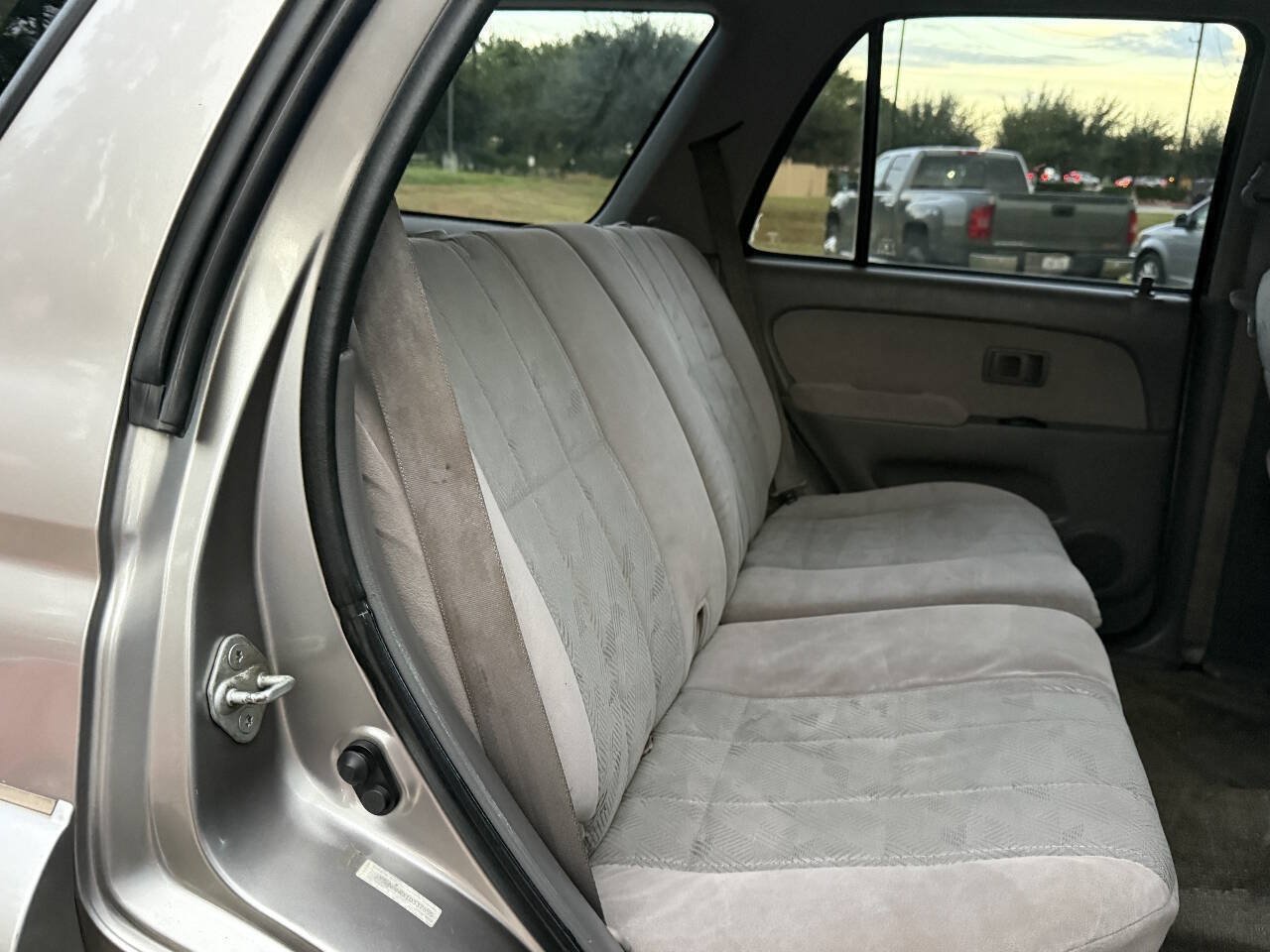 Used 2001 Toyota 4Runner SR5 AWD/4WD image 21